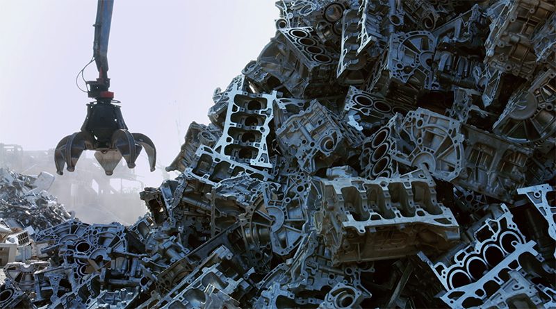 Grappin chargeant des blocs moteurs